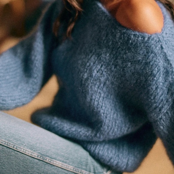 🆕 Sezane Colette Jumper in Vintage Blue - Picture 2 of 3